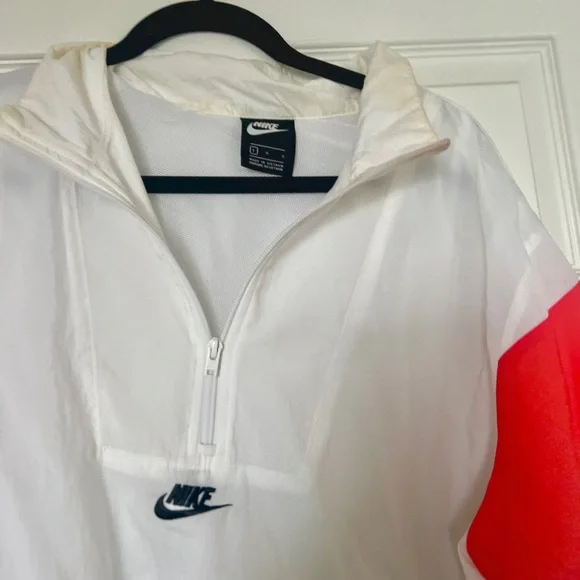 Nike Women's White and Coral Windbreaker Jacket - Picture 2 of 5